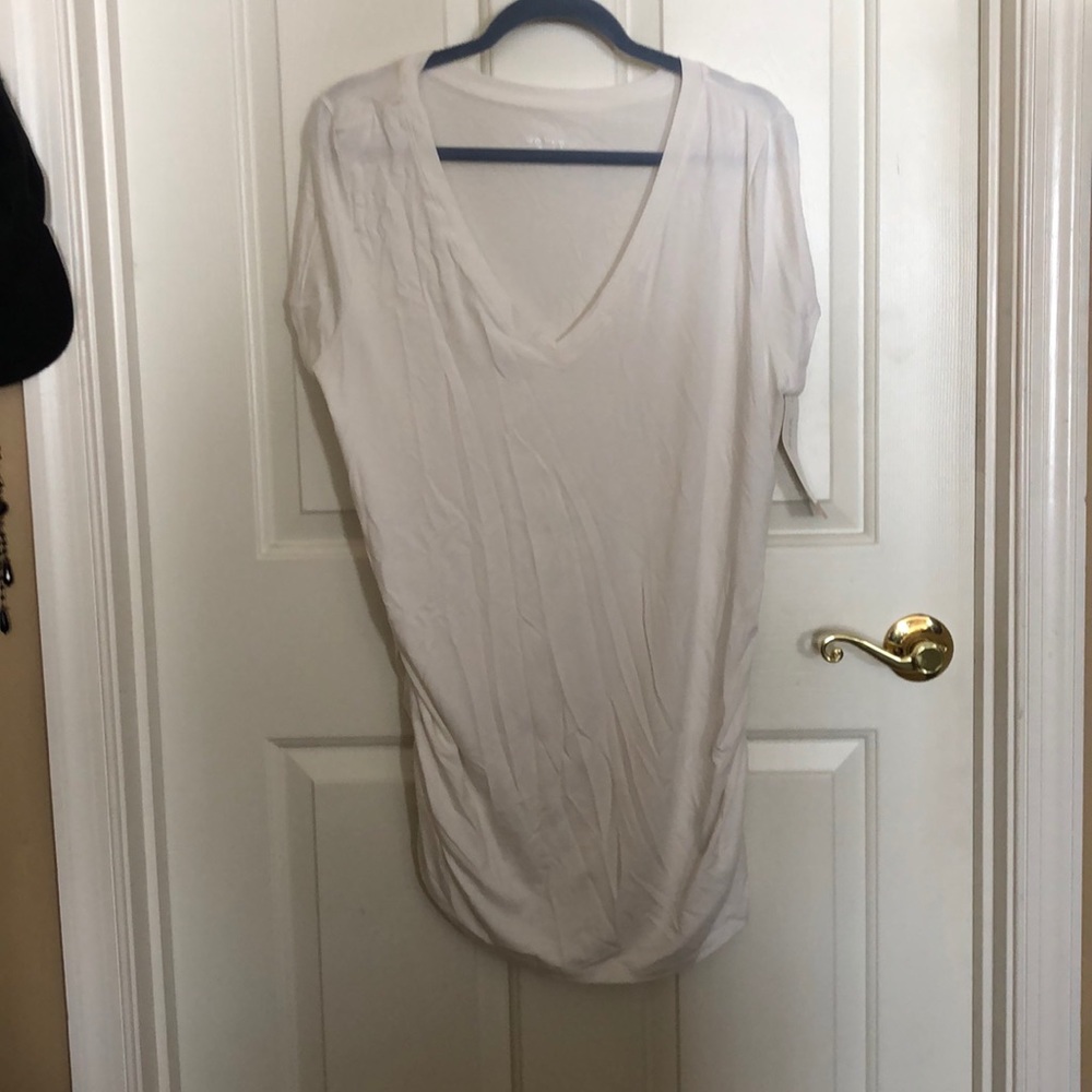 White maternity v neck top